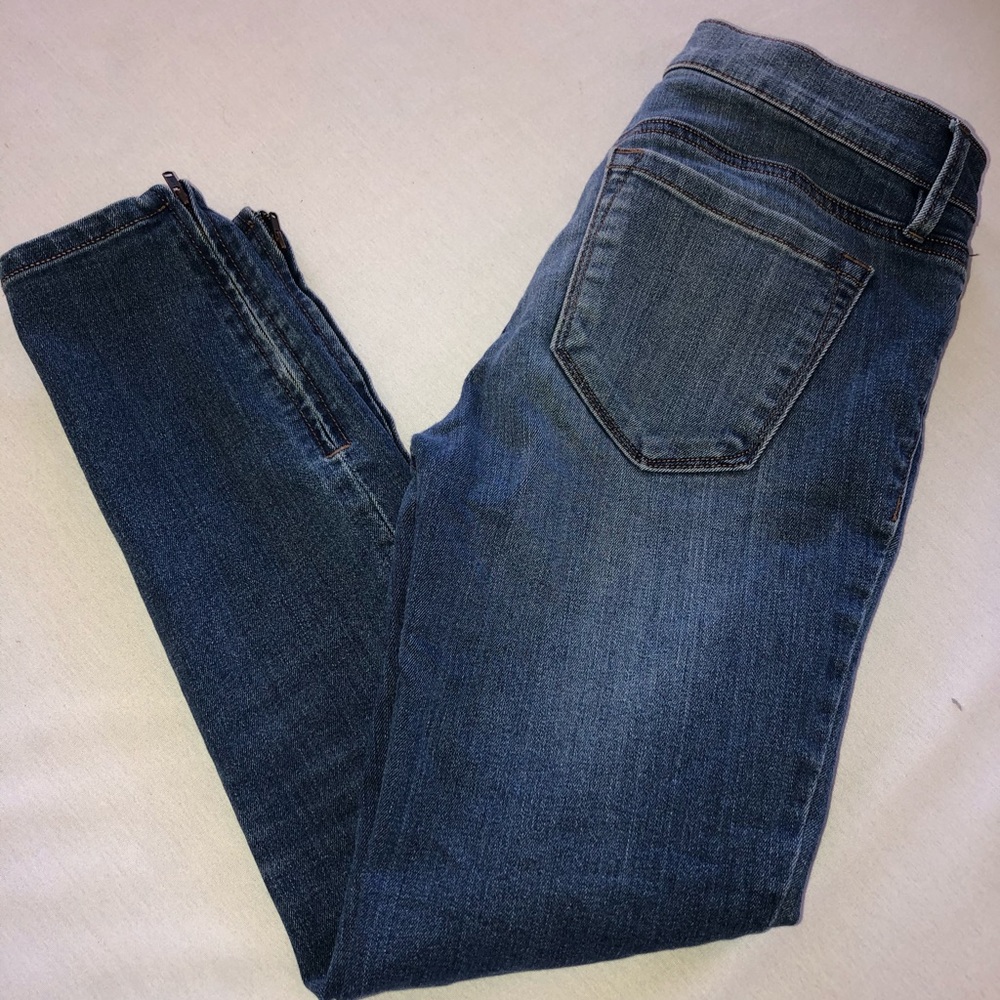 Ann Taylor LOFT Cropped Skinny Jeans; Size 26/2